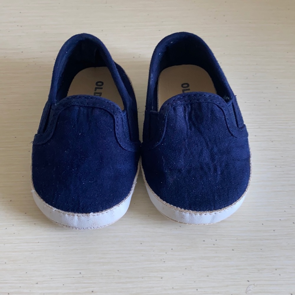 Canvas baby sneakers